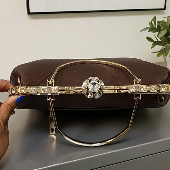 Beautiful Handbag Purse - Picture 3 of 7